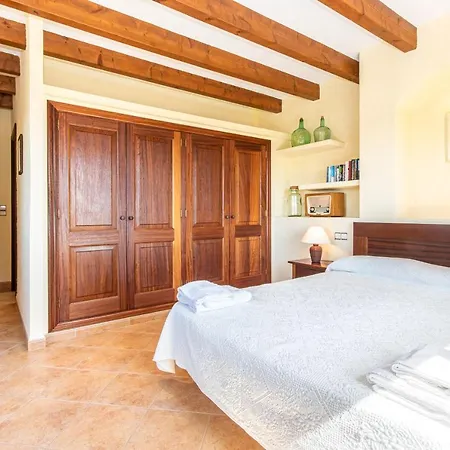 Villa Canaveret By Homevillas360